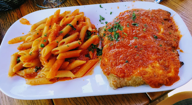 594 College St, Toronto, ON M6G 1B3