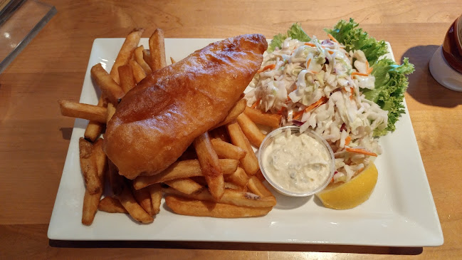 40 Lakeshore Rd E, Mississauga, ON L5G 1C8