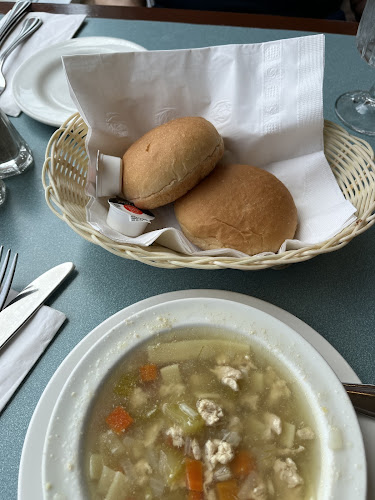 Opinii despre Peter's on Eglinton Restaurant în Mississauga - Hospitality and gastronomy