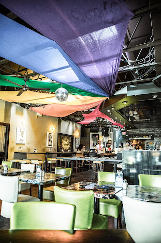 Score on Davie - Hospitality and gastronomy