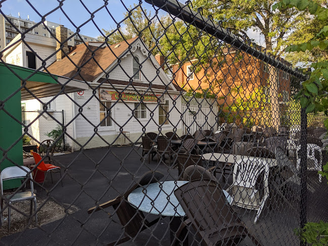 205 Marion St, Winnipeg, MB R2H 0T5