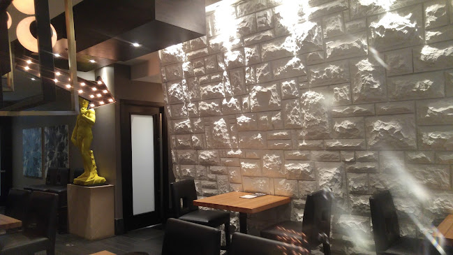 Comentarii opinii despre Moxies Davie Restaurant