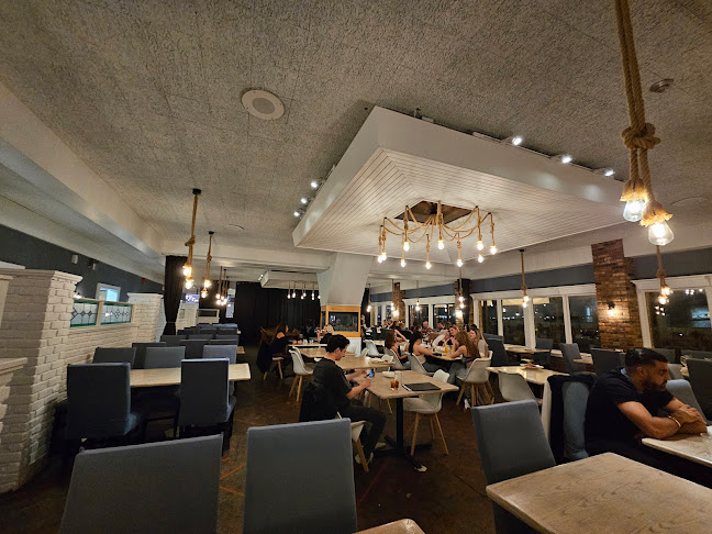 9550 Riverside Dr E, Windsor, ON N8P 1A1