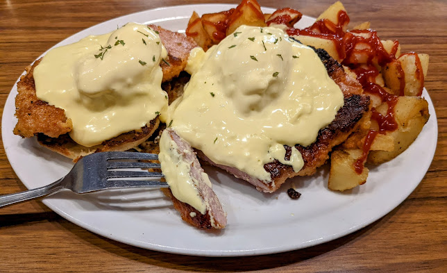 Rainbow Restaurant - Hospitality and gastronomy