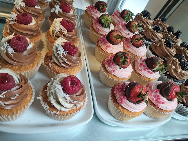 Dulce Pastry and Chocolate - Hospitality and gastronomy