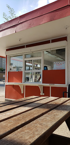 286 Tache Ave, Winnipeg, MB R2H 2A2