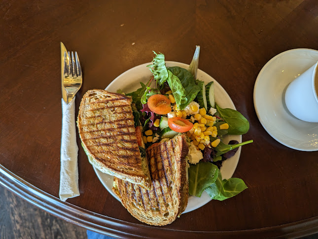 Comentarii opinii despre Cafe Cristal