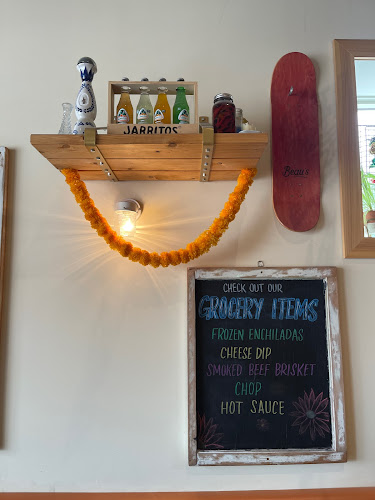 Casero Kitchen Table