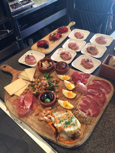 1210 Broad St, Victoria, BC V8W 2A4