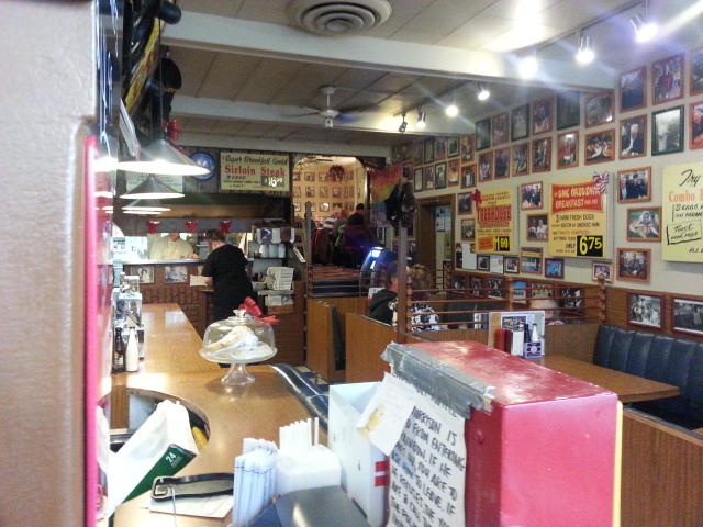 82 Simcoe St N, Oshawa, ON L1G 4S2