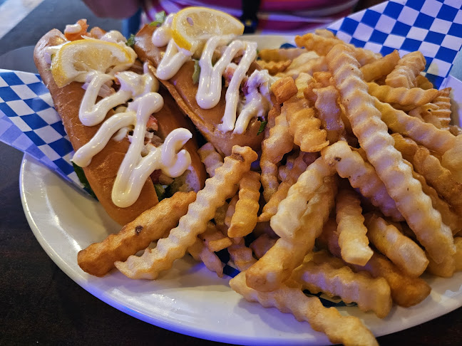 Opinii despre Uptown Pub Down Under în Saint John - Hospitality and gastronomy