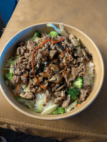 114 Sierra Spgs Dr #202, Airdrie, AB T4B 3G6