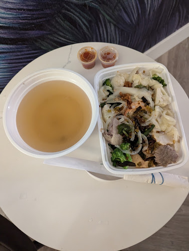 Joyeaux Café & Restaurant - Vancouver