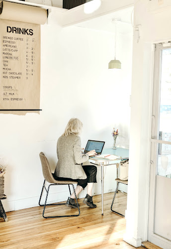 Opinii despre Wild Oak Cafe în Armstrong - Hospitality and gastronomy