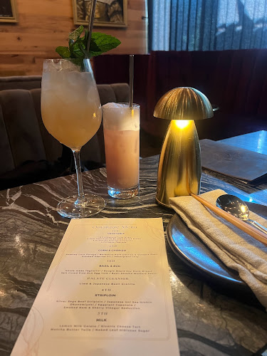 Opinii despre Shelter Cocktail Bar în Calgary - Hospitality and gastronomy