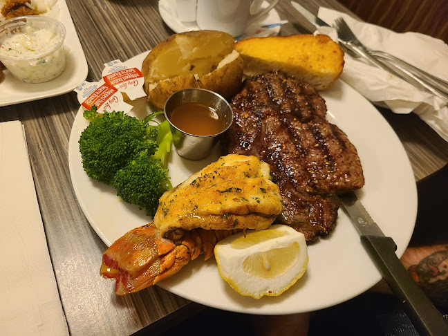 20511 Douglas Cres, Langley, BC V3A 4B6