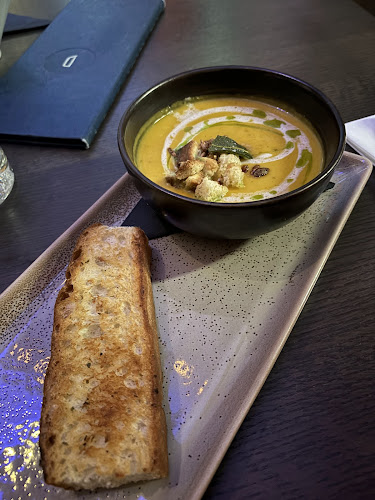 Opinii despre Dominion Bar + Kitchen în Surrey - Hospitality and gastronomy