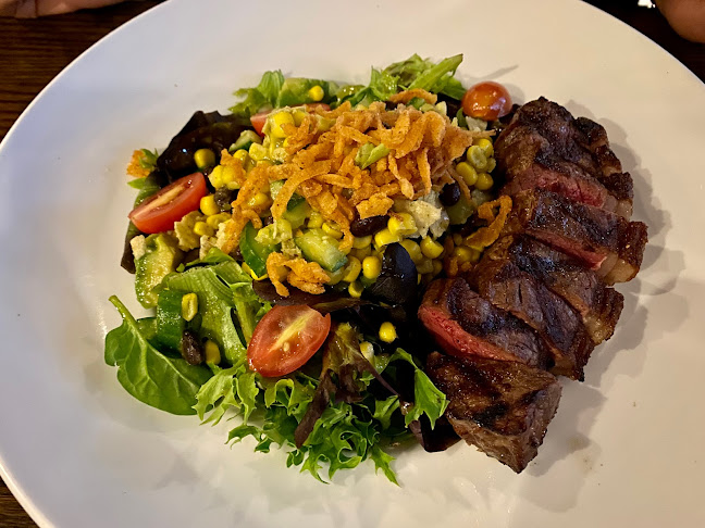 Harold's Kitchen & Bar