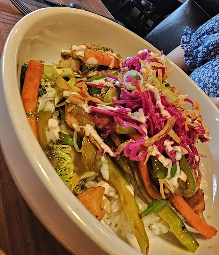 Opinii despre Browns Socialhouse Windermere în Edmonton - Hospitality and gastronomy