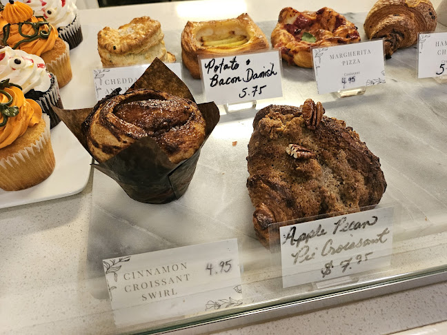 Cadeaux Bakery - Hospitality and gastronomy