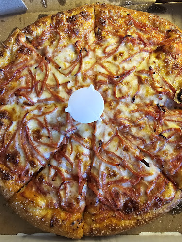 Opinii despre The Original Gino's Pizza în Windsor - Hospitality and gastronomy