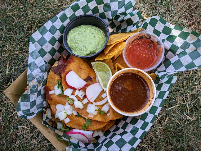 Mole Guacamole - Hospitality and gastronomy