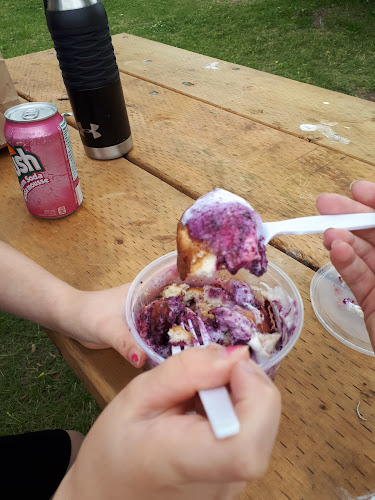 10 Bay Bridge Rd, Belleville, ON K8P 1A7