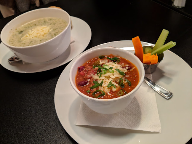 182 Locke St S, Hamilton, ON L8P 4B3