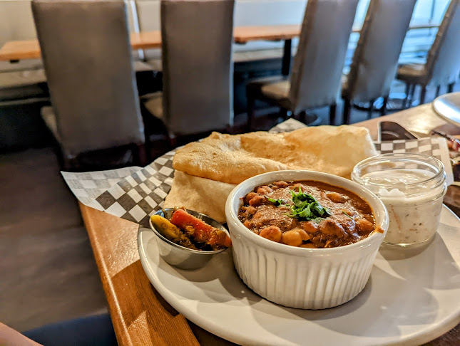 Comentarii opinii despre Masala Boyz Indian Lounge and Bar