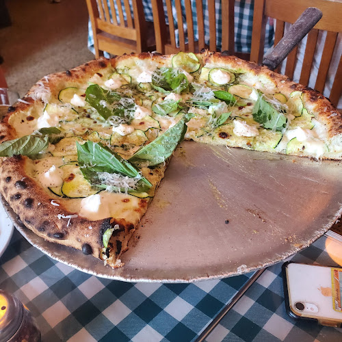 Opinii despre Sugo în Toronto - Hospitality and gastronomy