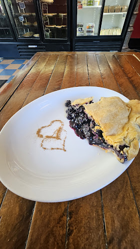 Opinii despre Aphrodite's Organic Pie Shop în Vancouver - Hospitality and gastronomy