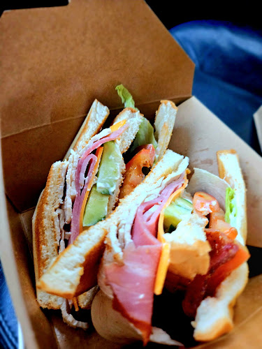 Leah's Bar and Grill - Hospitality and gastronomy