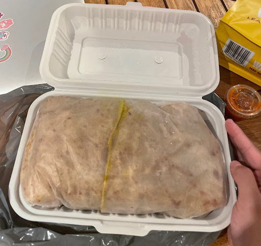 Lyn's Caribbean Restaurant - Hamilton