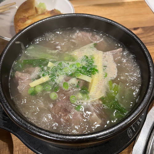 Opinii despre Insadong Korean BBQ Restaurant în Coquitlam - Hospitality and gastronomy