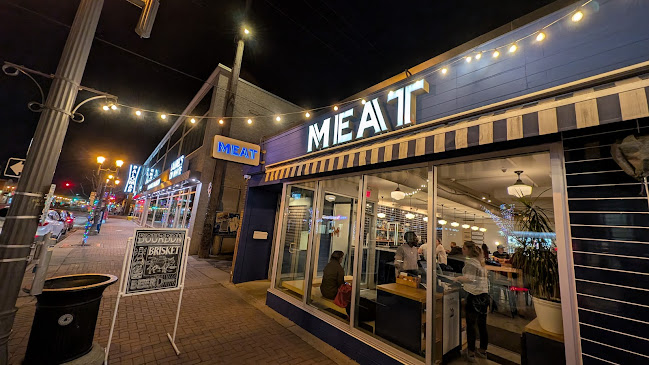 8216 104 Street NW, Edmonton, AB T6E 4E5