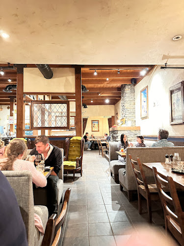 Opinii despre Burgoo Bistro Lonsdale în North Vancouver - Hospitality and gastronomy