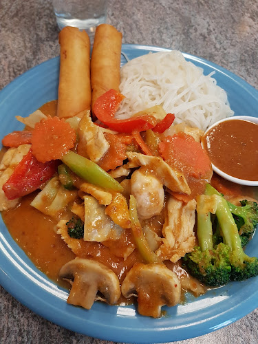 Opinii despre Thida's Thai Restaurant în Winnipeg - Hospitality and gastronomy