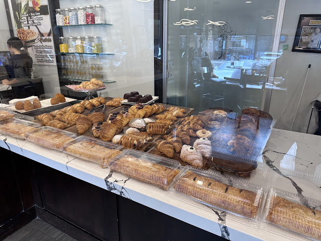 Opinii despre Cosenza Bakery în Woodbridge - Hospitality and gastronomy