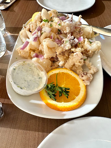 Comentarii opinii despre Neighbour's Restaurant & Pizza House