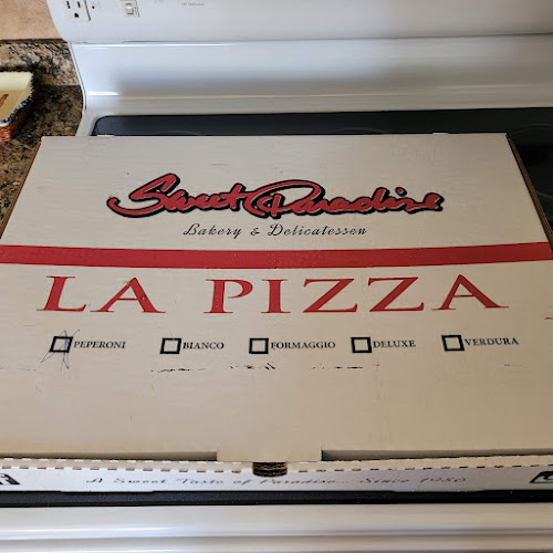 Sweet Paradise Bakery & Delicatessen - Hospitality and gastronomy