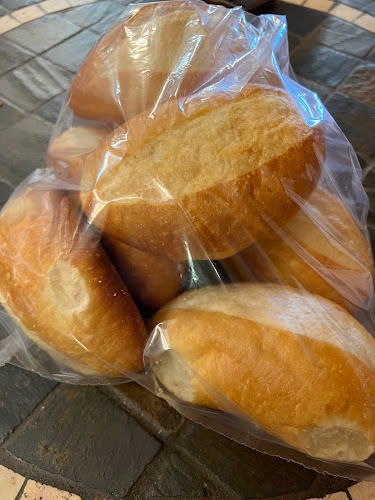 Comentarii opinii despre Pamola Bakery & Deli