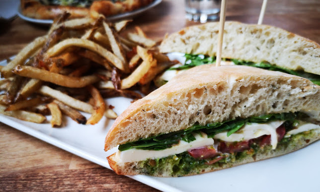 339 Waterfront Dr, Winnipeg, MB R3B 0G8