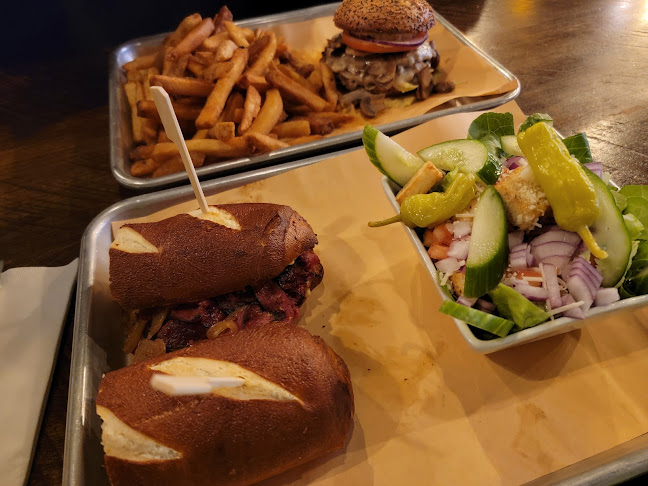 PERFECT SZN - BARRIE - Hospitality and gastronomy