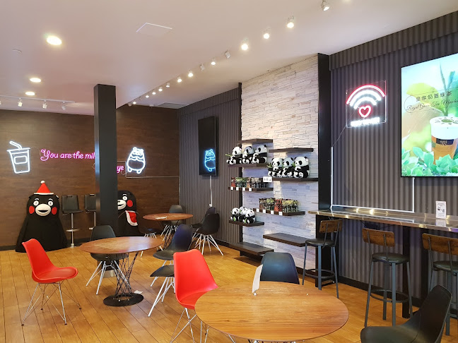 Shiny Tea - Richmond Center - Richmond