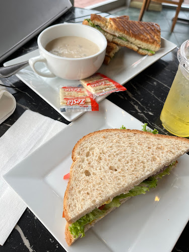 Seasons Apple Cafe - Burnaby