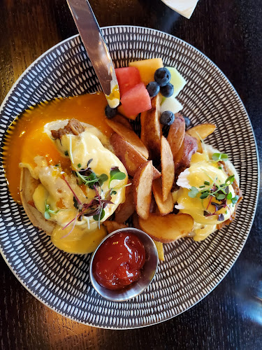 Dominion Bar + Kitchen - Hospitality and gastronomy