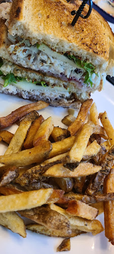 Comentarii opinii despre Uptown Eatery