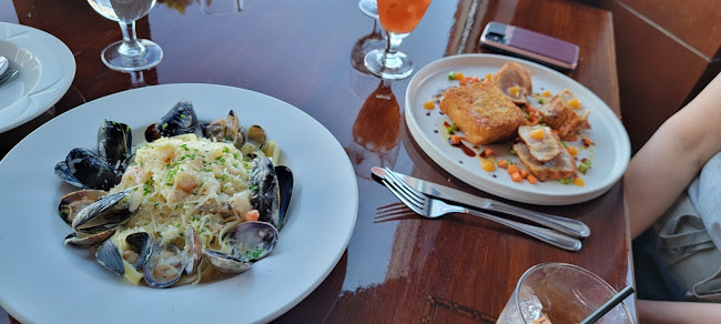 Blue Crab Seafood House - Victoria