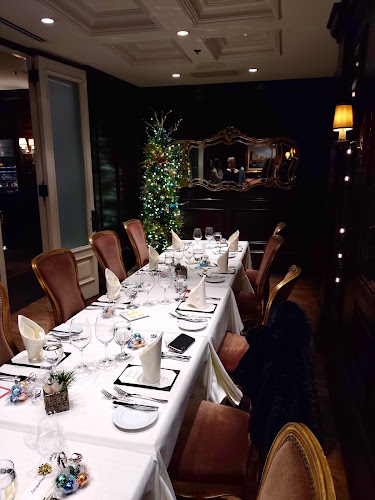 Bacchus Restaurant & Lounge - Vancouver