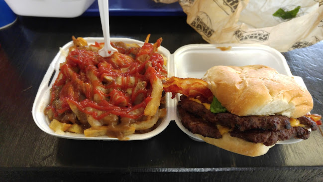 1085 Memorial Ave, Thunder Bay, ON P7B 4A4